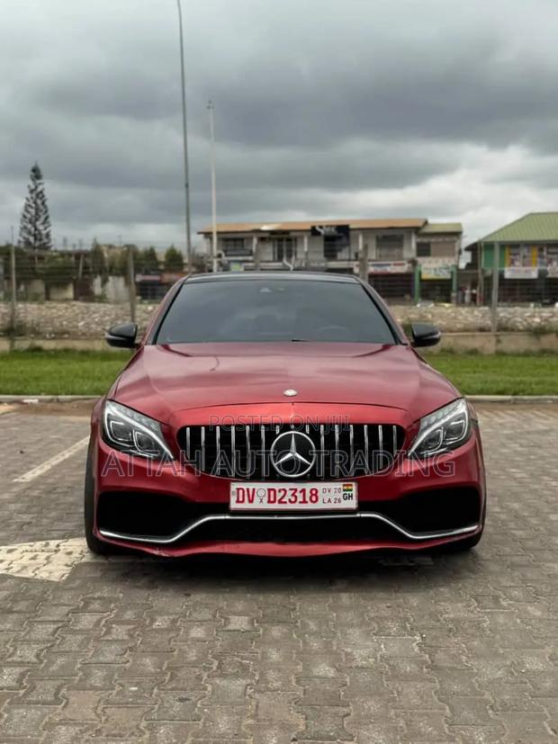 Mercedes-Benz C300 2016 Red
