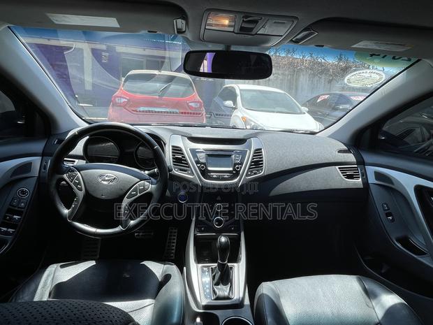 Hyundai Elantra 2015 Black