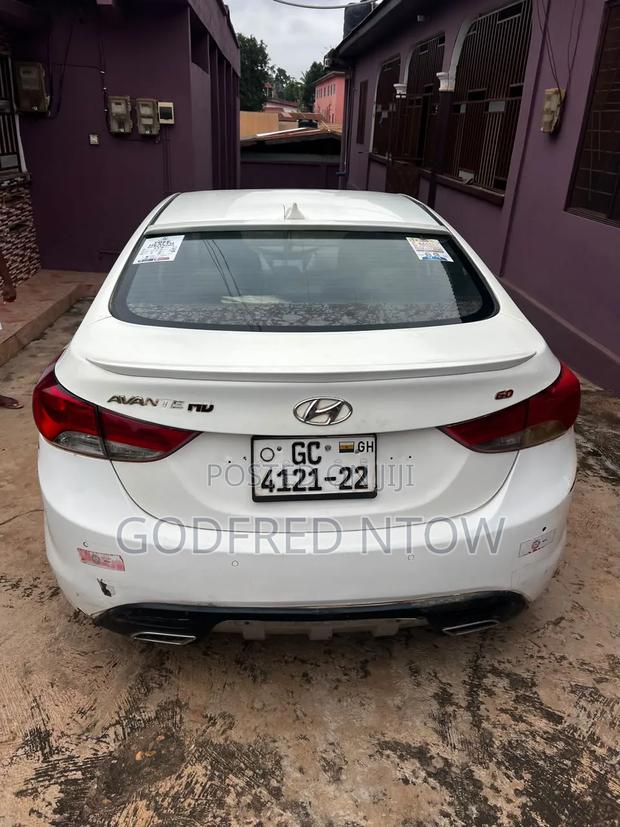 Hyundai Avante 2014 White
