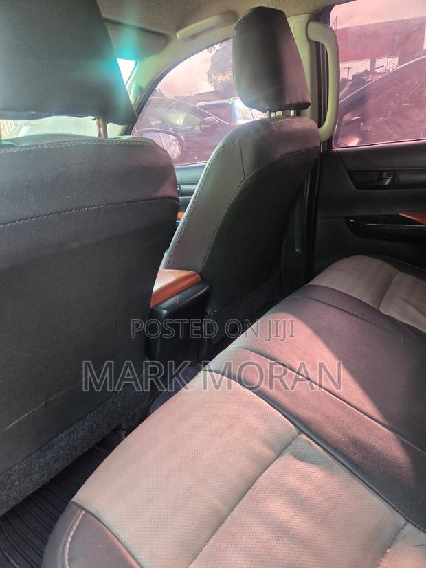 Toyota Hilux 2017 Gray