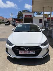 Hyundai Elantra SE 2018 White for sale