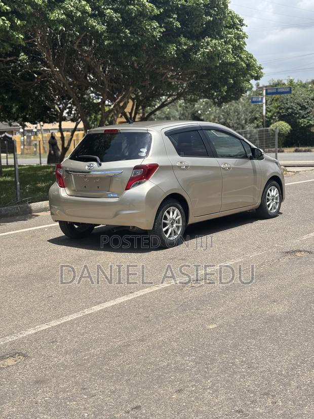 Toyota Vitz 1.3 AWD 3dr 2015 Gold