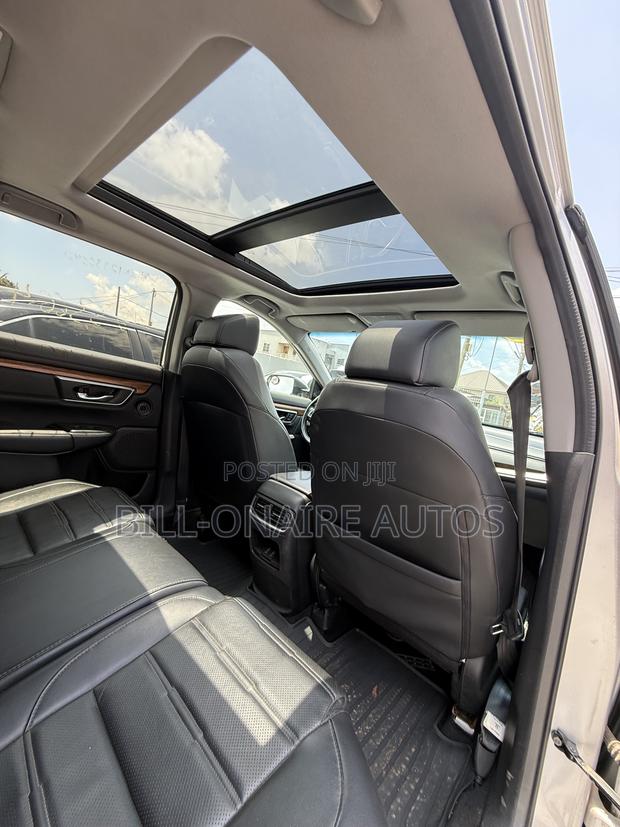 Honda CR-V Touring AWD 2019 Silver