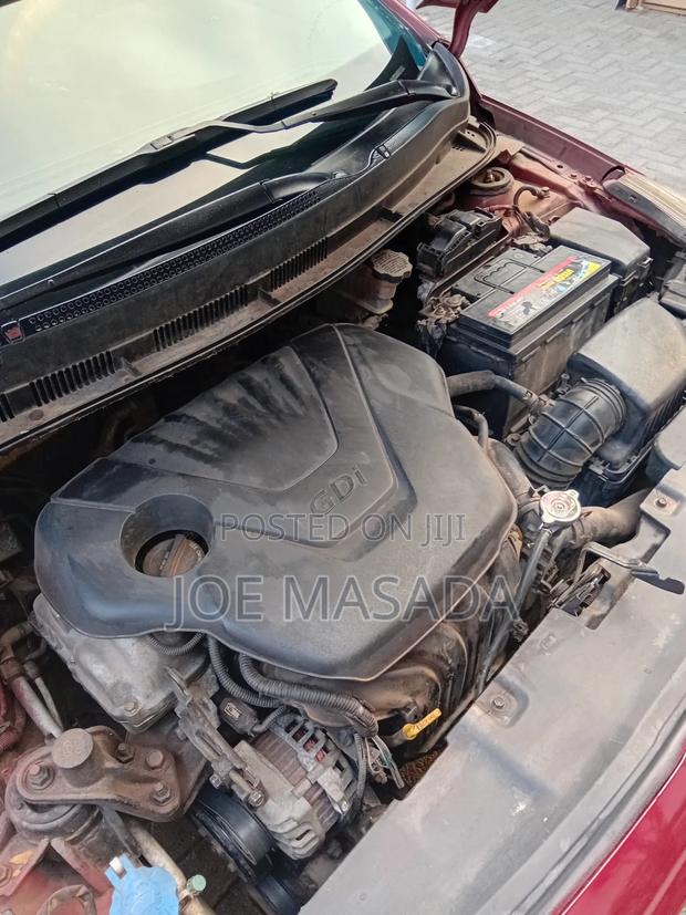 Hyundai Accent 2016 Red