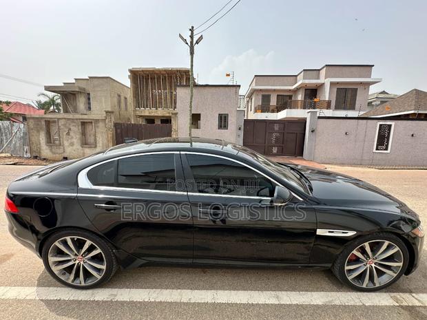Jaguar XE 2017 Black