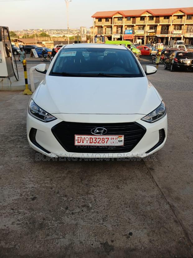 Hyundai Elantra 2018 White