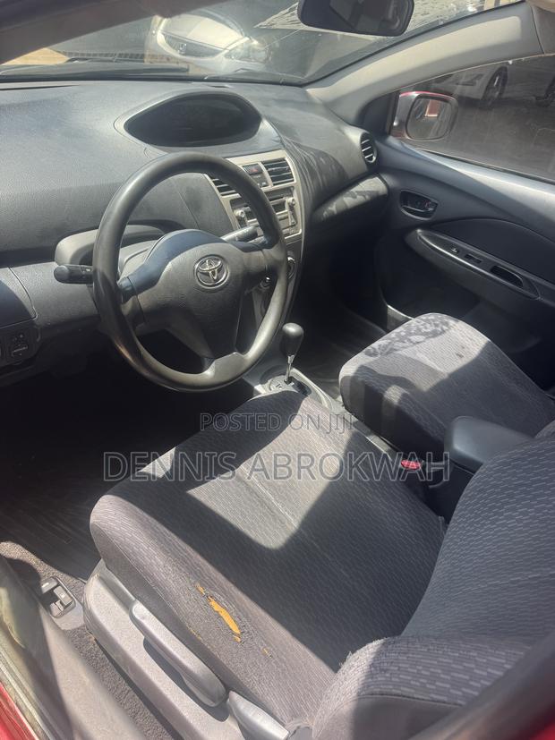 Toyota Yaris 1.5 Automatic 2009 Red