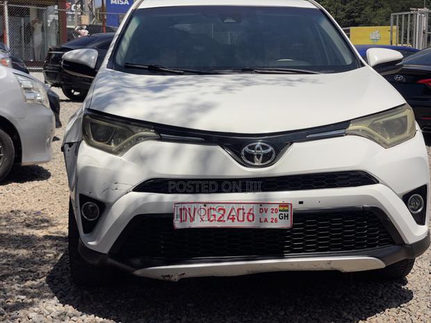 Toyota RAV4 2018 White