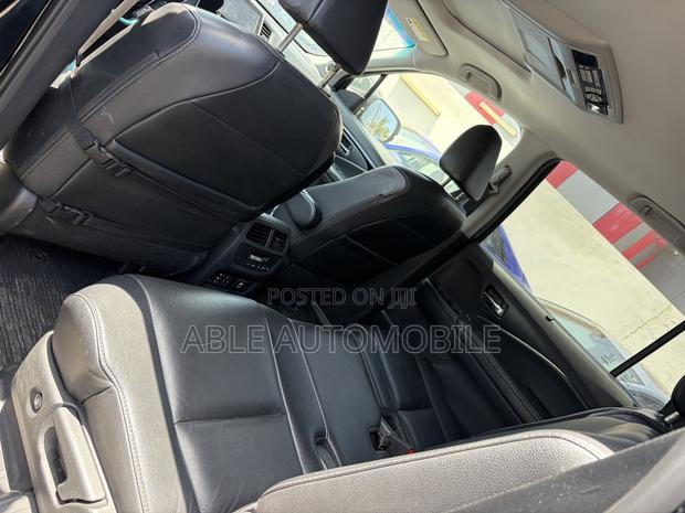 Honda Pilot Touring AWD 2018 Black