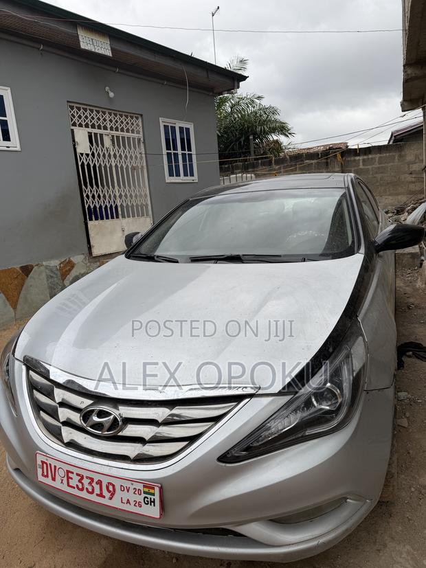 Hyundai Sonata Limited 2.0T Sedan (2.0L 4cyl 6A) 2013 Silver
