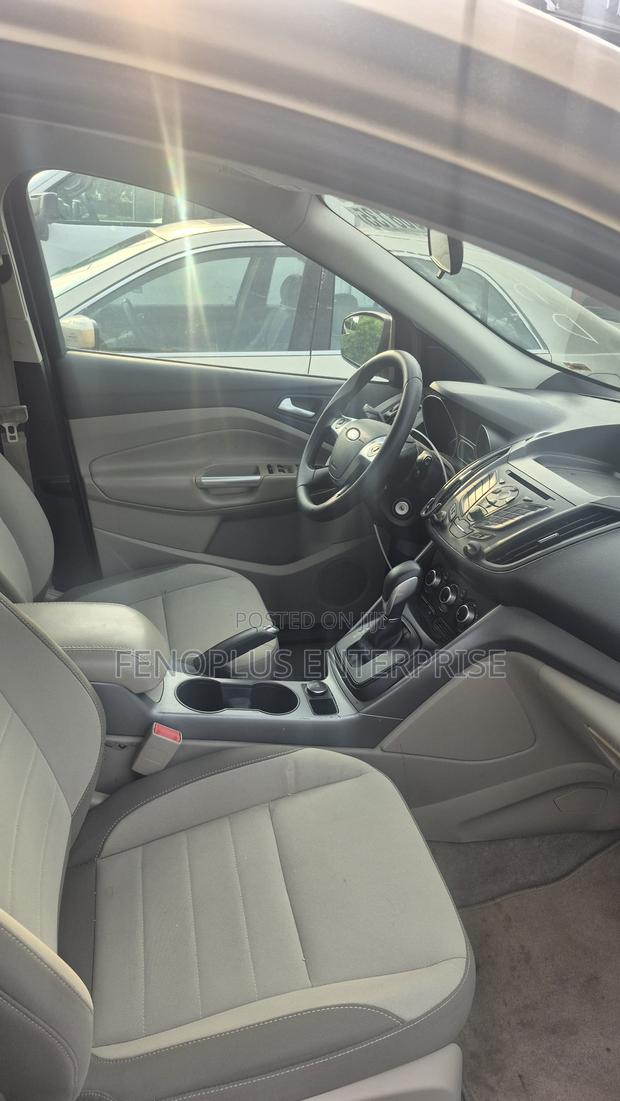 Ford Escape 2014 Gold