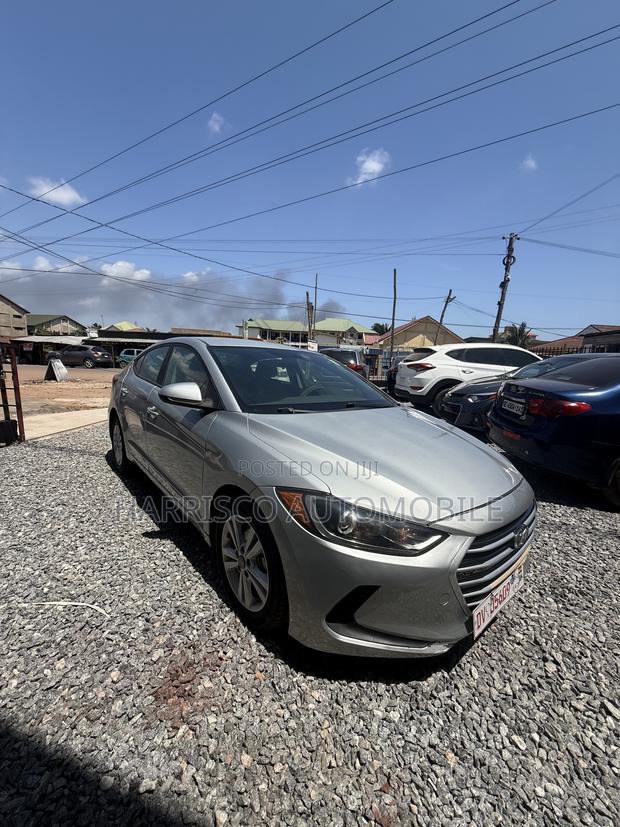 Hyundai Elantra SE 2018 Silver