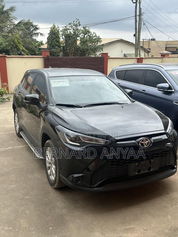 Toyota Frontlander 2.0 Petrol FWD 2024 Black