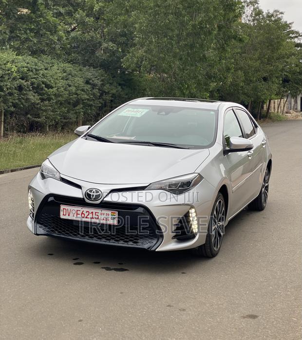 Toyota Corolla XSE (1.8L 4cyl 2A) 2019 Silver