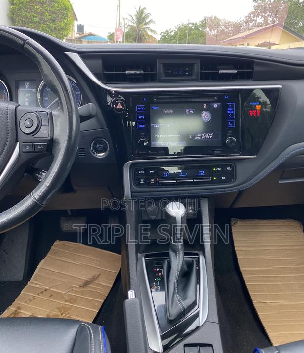 Toyota Corolla XSE (1.8L 4cyl 2A) 2019 Silver