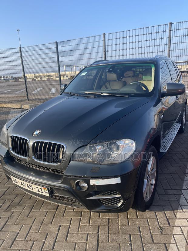 BMW X5 2010 Black