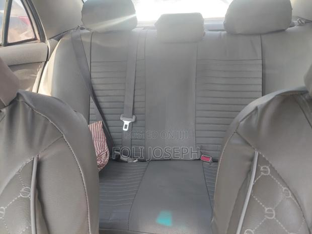 Toyota Corolla 2010 Silver