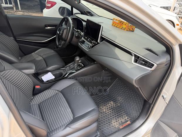 Toyota Corolla XSE 2024 Silver