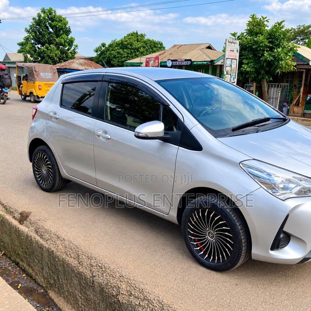 Toyota Vitz 2017 White