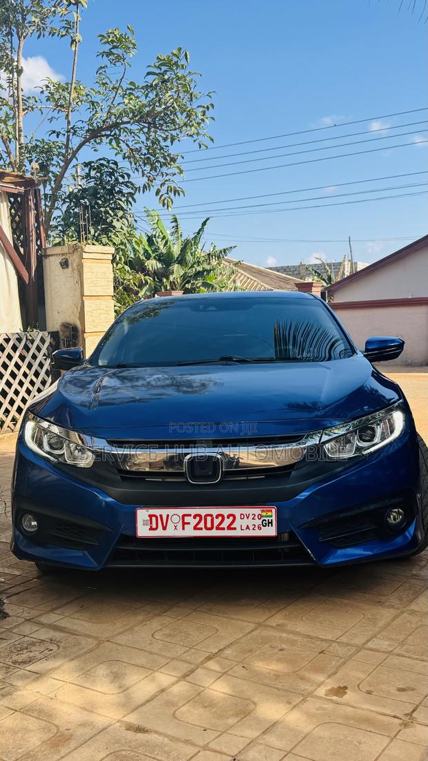 Honda Civic EX 4dr Hatchback (1.5L 4cyl) 2017 Blue
