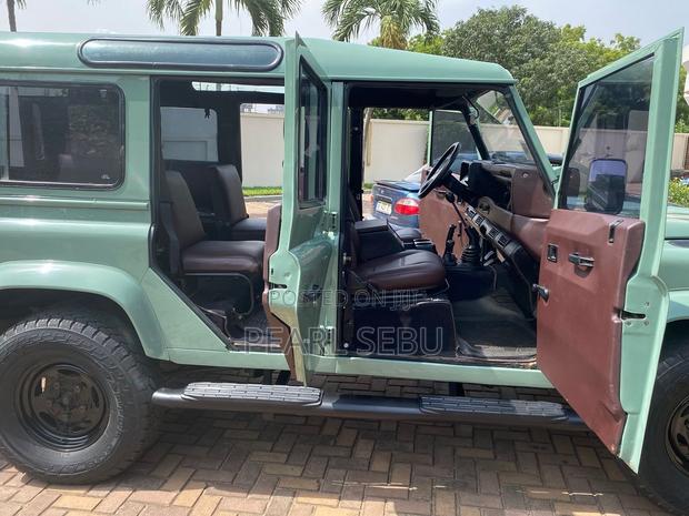 Land Rover Defender Soft Top 4x4 1995 Green