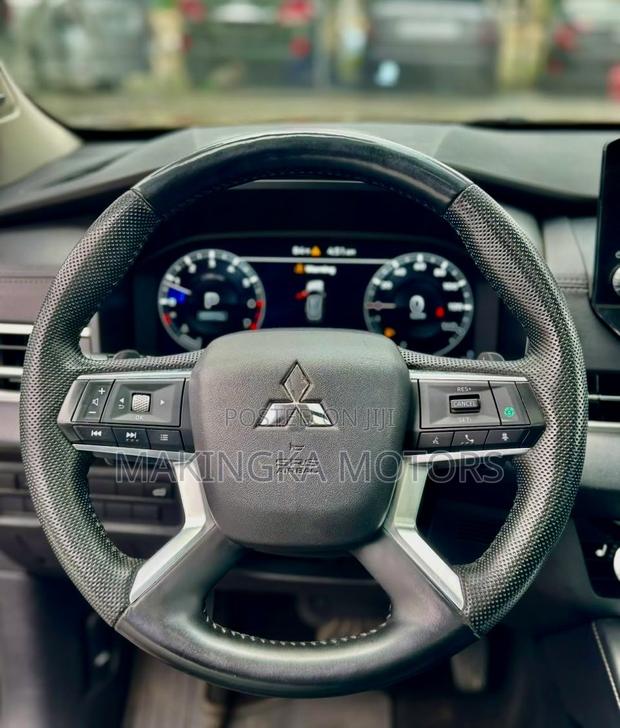 Mitsubishi Outlander SEL Black Edition 2024 Black