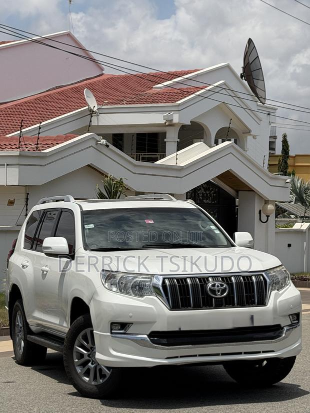 Toyota Land Cruiser Prado 2.7 2018 White