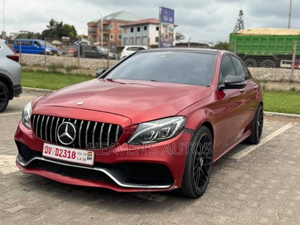 Mercedes-Benz C300 2016 Red