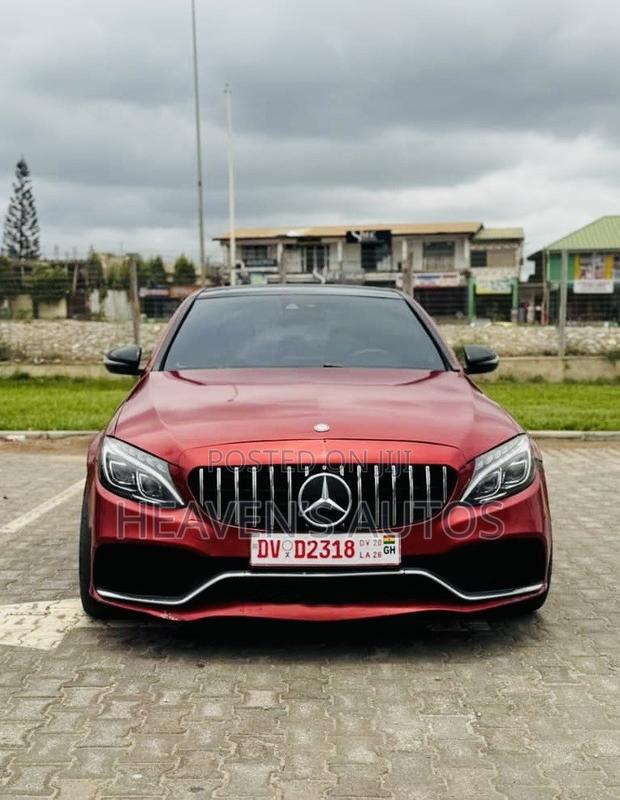 Mercedes-Benz C300 2016 Red