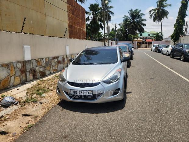 Hyundai Elantra 2013 Silver