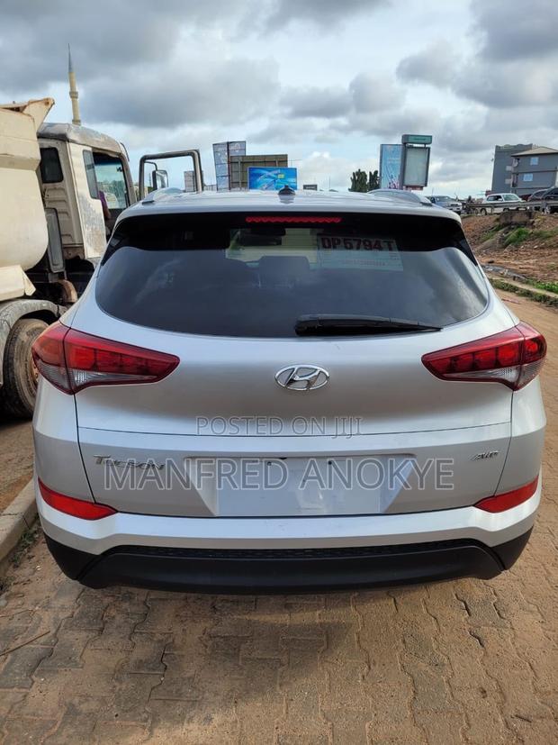 Hyundai Tucson 2018 Silver