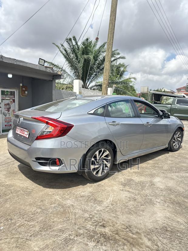 Honda Civic EX-L Sedan 2018 Gray