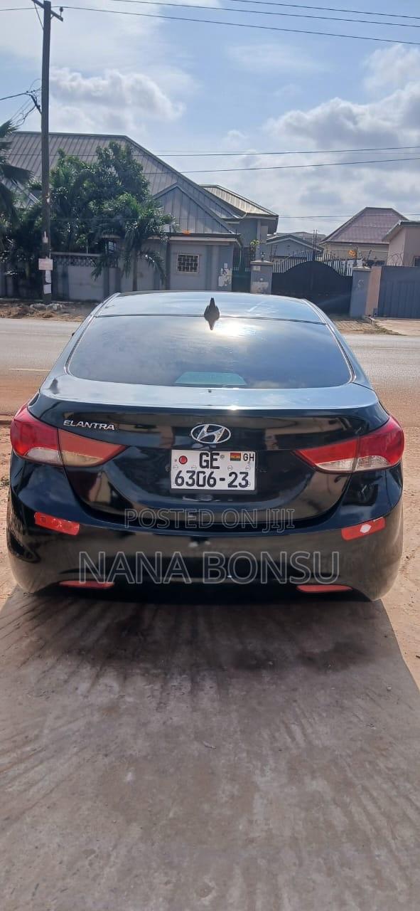 Hyundai Elantra Limited Sedan FWD (1.8L 4cyl 6A) 2013 Black
