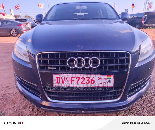 Audi Q7 3.0T Premium AWD quattro 2013 Blue