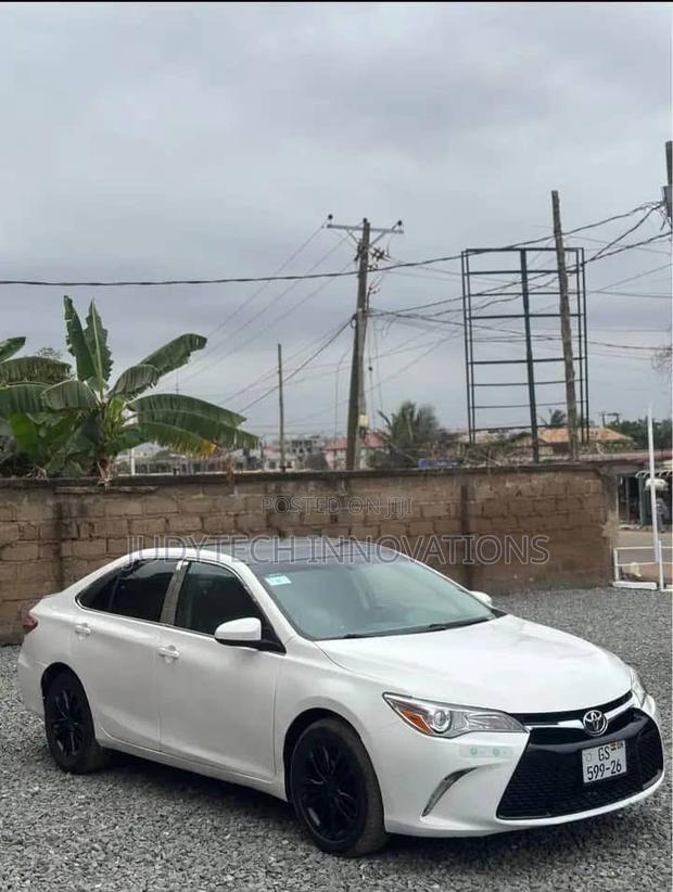Toyota Camry 2015 White