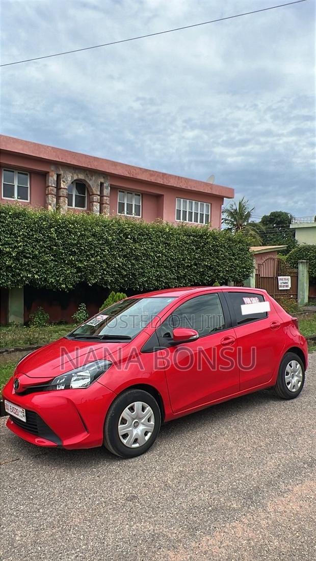 Toyota Vitz 1.5 FWD 5dr 2015 Red