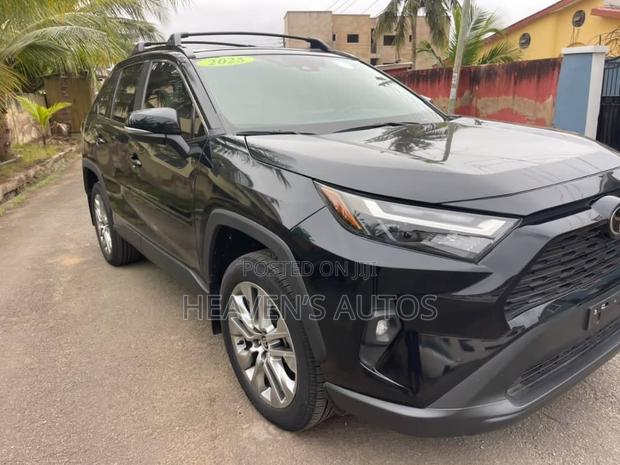 Toyota RAV4 2025 Black