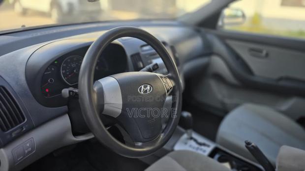 Hyundai Elantra 2008 Silver