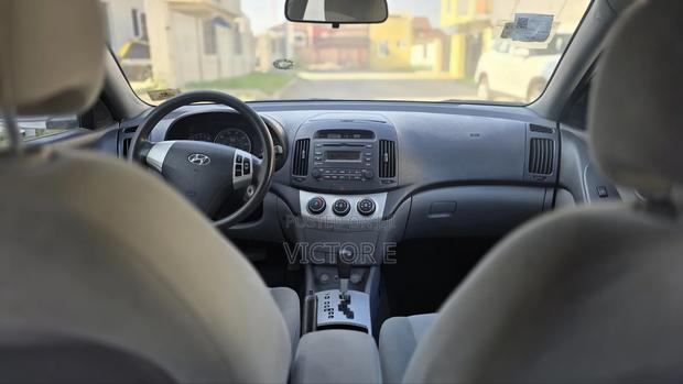 Hyundai Elantra 2008 Silver
