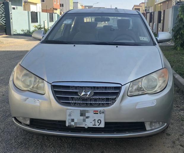 Hyundai Elantra 2008 Silver