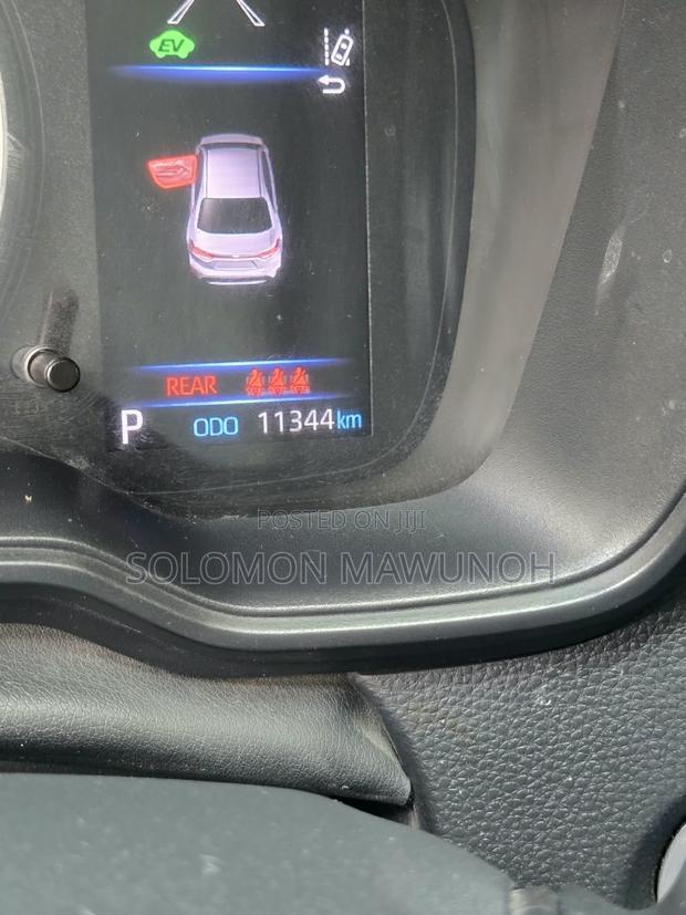 Toyota Corolla SE 2021 White