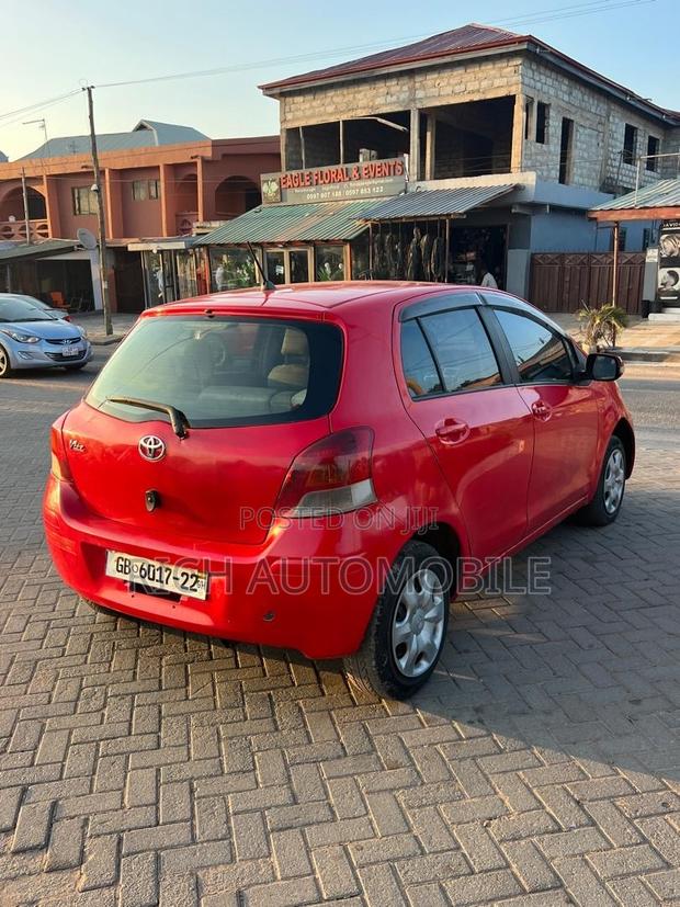 Toyota Vitz 1.5 FWD 3dr 2009 Red