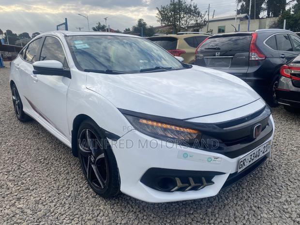 Honda Civic LX 4dr Sedan (2.0L 4cyl) 2016 White