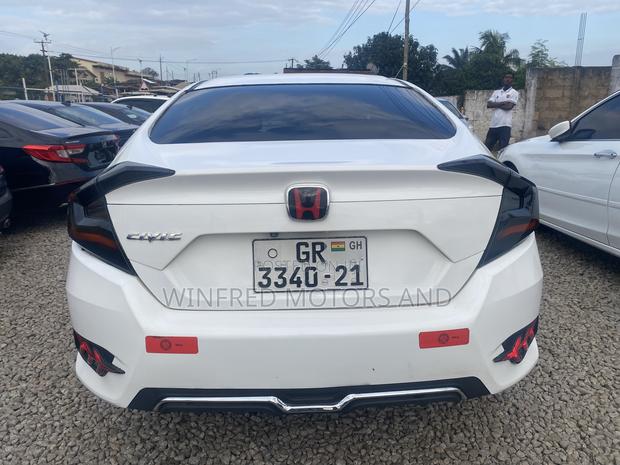 Honda Civic LX 4dr Sedan (2.0L 4cyl) 2016 White