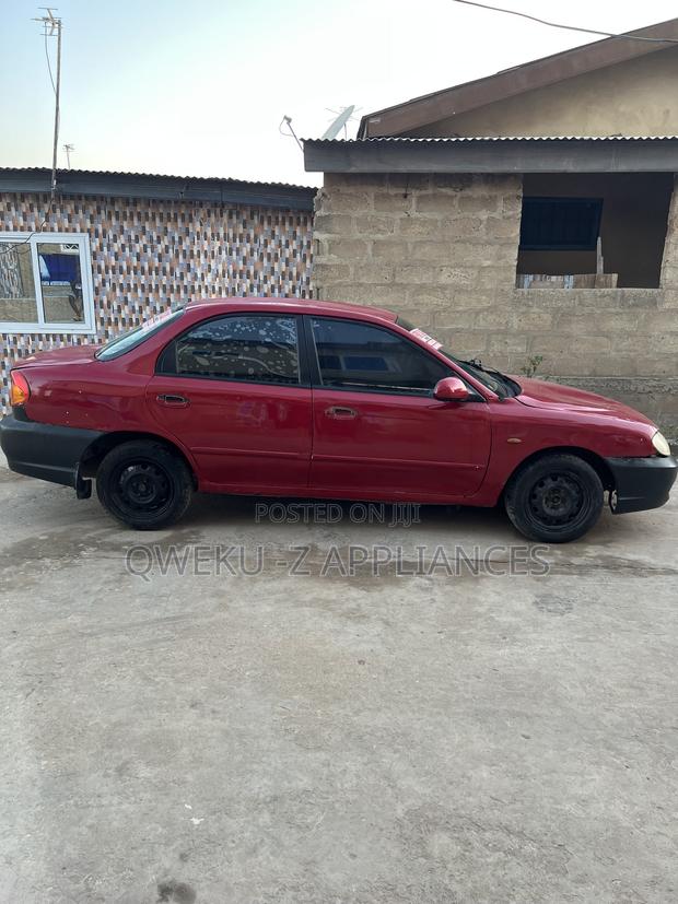 Kia Spectra 2001 Red