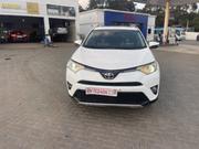 Toyota RAV4 XLE 4dr SUV (2.5L 4cyl 6A) 2018 White for sale