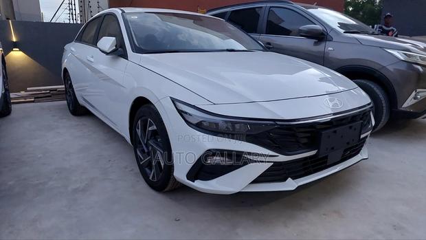 New Hyundai Elantra 2025 White