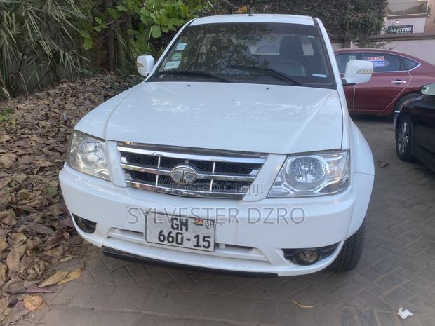 Tata Xenon 2014 White