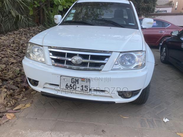 Tata Xenon 2014 White