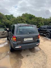 Ford Escape 2005 Gray for sale